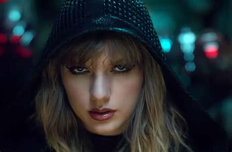 Taylor Swift Releases Ready For It Lyric Video Fans Of Taylor