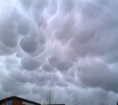 End Of The World Bizarre Bubble Cloud Formations Baffle Onlookers