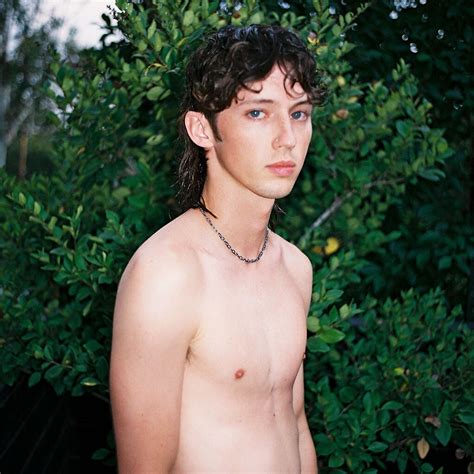 Troye Sivan On Why A Mullet Was A Must For His Easy Music Video With Kacey Musgraves Vogue