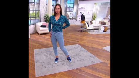 Qvc Model Deanna Looking Good In Jeans Youtube