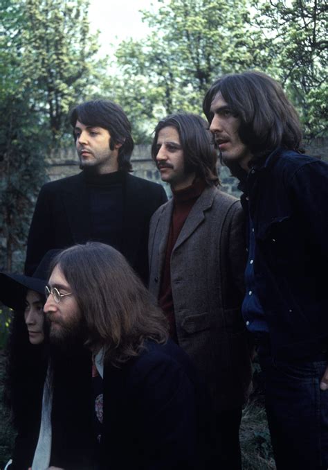 The opening guitar riff is an irresistible hook. The Beatles looked their coolest at the end... : beatles