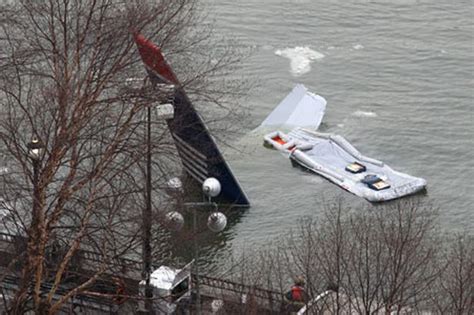 Hudson River Plane Crash Pilot Tells Of Miracle Landing Mirror Online