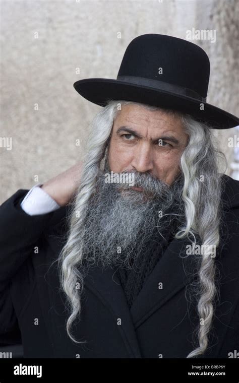 Chassidischen Juden Mit Langen Haaren Und Bart Hut Und Typische