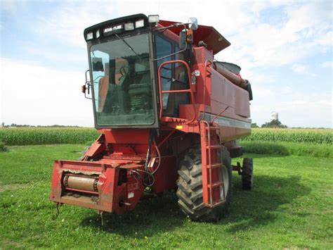 Case Ih 1660 Combines Class 5 For Sale Tractor Zoom