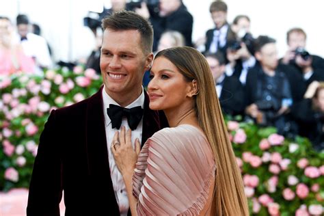 Tom Brady Wife Supermodel Gisele Bündchen Kids Dating History Fanbuzz