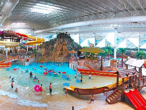Summer Never Ends At This 125000 Square Foot Indoor Water Park Score
