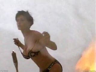 Shauna Obrien In Bare Naked Survivors Porno Und Sex Videos Ber