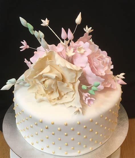 Pastel Flower Topped Cake Flower Topped Cake Cake Pastel Flowers