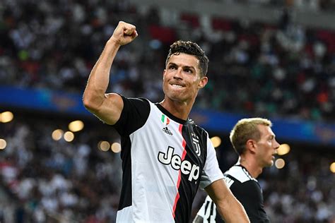 Soccer Star Cristiano Ronaldo Reveals Death Of Infant Son Wsb Tv