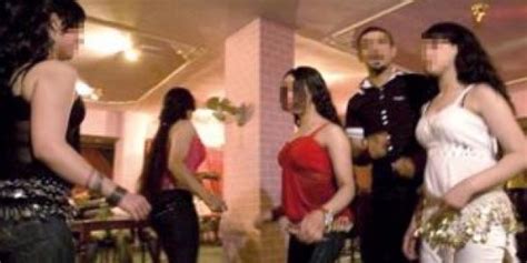 فضيحة خليجي يستعبد مغربيات في حفلات جنس جماعي بالدار البيضاء