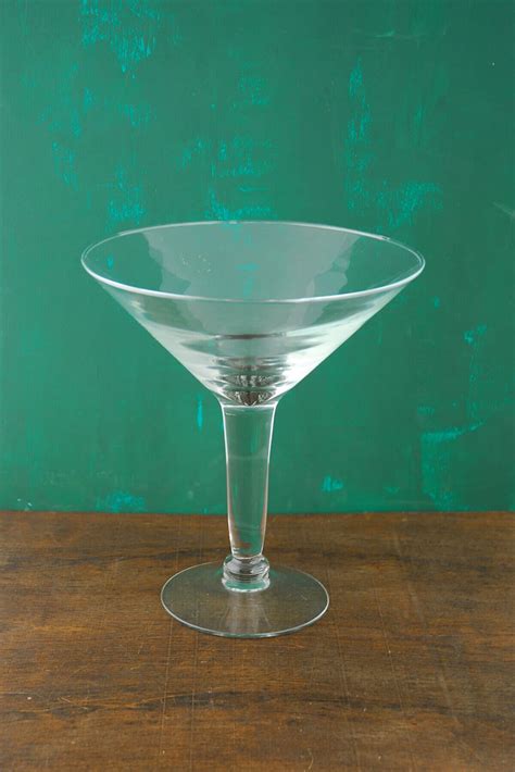 Large 10 Martini Glass Vase 48 Ounce