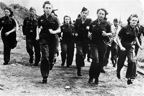 women in the military ww2