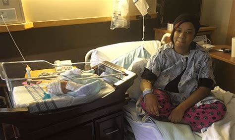 woman who didn t know she was pregnant gives birth to healthy girl wgn tv