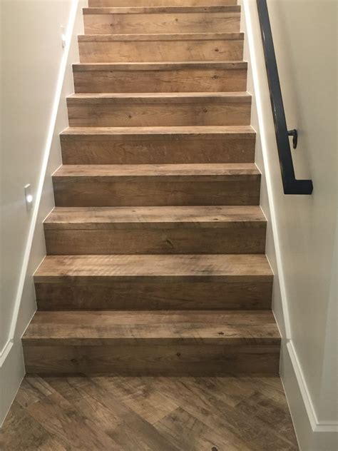 Rough Wood Stairs Diy Stairs Rustic Stairs Pallet Stairs