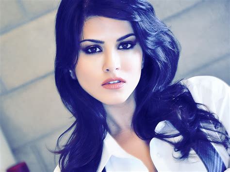 Sunny Leone Hot And Sexy Pictures News N Fun
