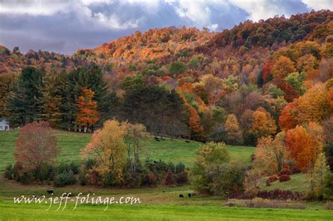 Scenic Vermont Drive On Cloudland Road New England Fall Foliage