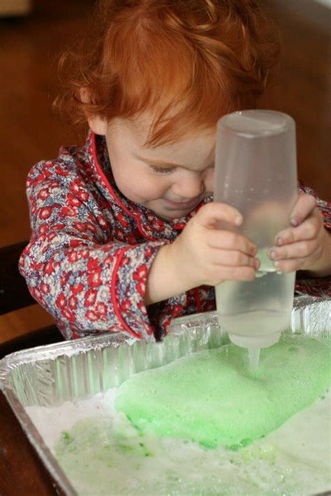 Fizzing Science For Toddlers Science For Toddlers Fall Crafts For