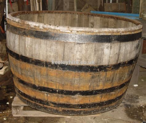 Archived this roadside attraction no longer exists. Bath Tubs And Large Wooden Tubs Prop Hire » Large bath tub ...