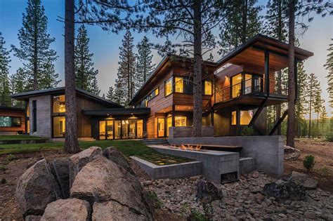 Fabulous Prefabricated Mountain Modern Home On Lake Tahoe