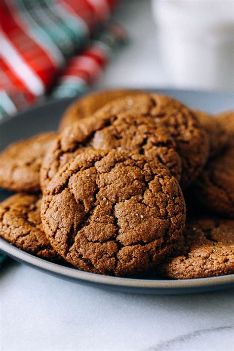 Each cookie = about 77 calories and less than 5 grams of sugar. Chewy Ginger Molasses Cookies - Making Thyme for Health