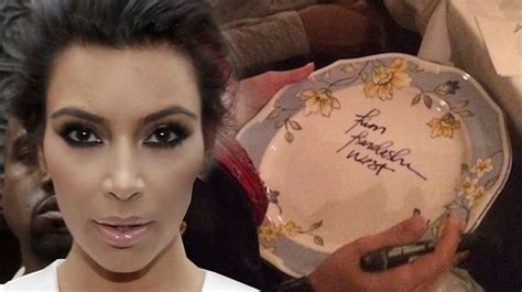 Mrs Kardashian West Kim Signs First Autograph Using Her Married Name