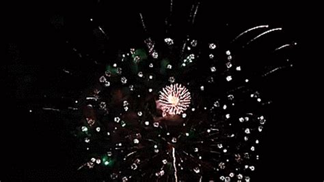 Happy 4th of july gif. Feuerwerk fireworks new years eve GIF on GIFER - by Gacage