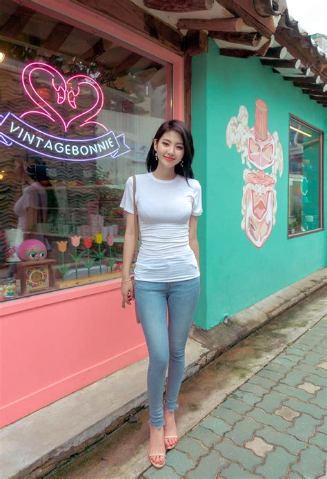 jeans set 24 07 2017 lee chae eun share erotic asian girl picture and livestream