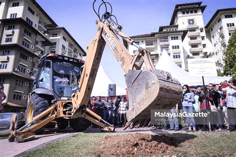 Proses ambil lesen kereta 2018. Ku Nan Rasmi Pecah Tanah Tempat Letak Kereta Bertingkat