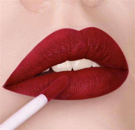 Fotos Maquillaje Con 💋labios Rojos Piel Clara 👉click👈