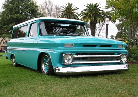 Jamess 1965 Chevrolet Suburban Holley My Garage