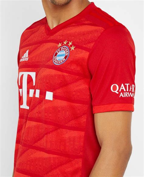 Bayern de munique entra na corrida com rivais alemães por zagueiro do psg. Vazam imagens da nova camisa do Bayern de Munique para ...