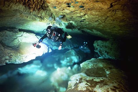 48 Underwater Cave Wallpaper Wallpapersafari