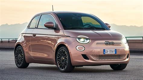 Fiat Presenta Nuevas Versiones Del 500 Eléctrico El Básico Action Con