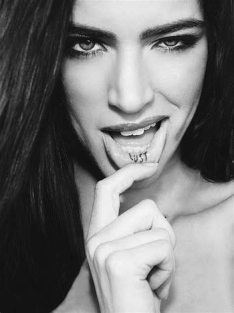 40 Best Lip Tattoo Designs and Ideas - Aphrodisiac Kisses (2019)