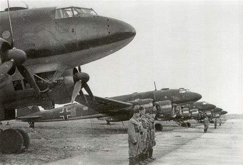 Asisbiz Focke Wulf Fw 200c Condor 1kg40 F8bh Line Up 1941 01