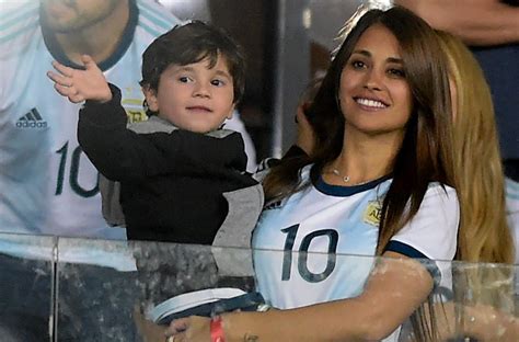 The Unknown facts about Lionel Messi wife - Sportslibro.com