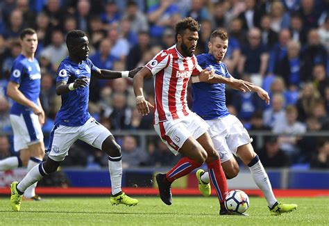This includes the entire history of the fifa women's world cup as well as recent domestic league. Stoke : Choupo débute sur des chapeaux de roues - Camfoot.com