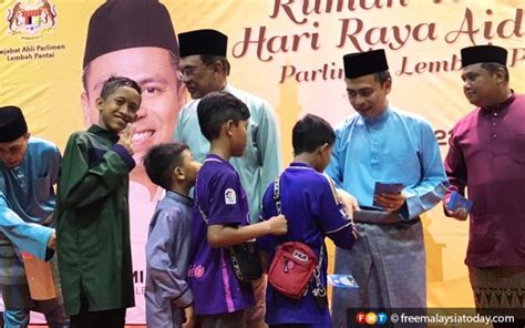 Kuala lumpur — reformist anwar ibrahim declared a new dawn for malaysia on wednesday, when he was released from prison. KTemoc Konsiders ........: What does Mahathir mean by ...