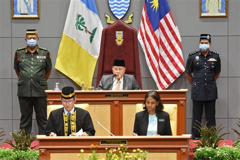 § deb telah diperkenalkan oleh tun abdul razak. Abdul Rahman zahir penghargaan kepada pimpinan negeri ...