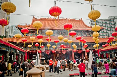 He received an undergraduate degree from australian national university. Life in the Land of the Rising Sun: Hong Kong: Wong Tai ...