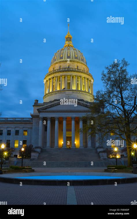 Dome United States Capitol Dusk Hi Res Stock Photography And Images Alamy