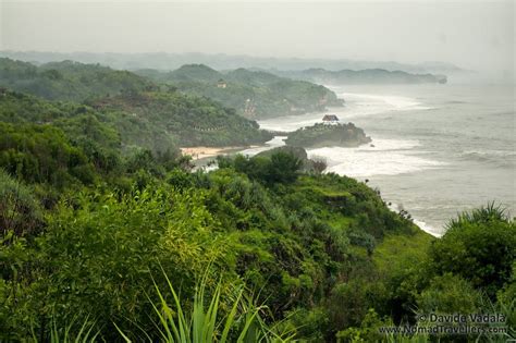 Pantai Baron, Pantai Kukup and Gunung Kidul beaches in Yogyakarta - Nomad Travellers
