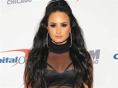 Its gender identity law, passed in 2012. Demi Lovato Menyatakan Diri Non-Biner, Gender Bukan Laki ...