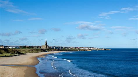 Clear Day At Longsands Beach In Tynemouth Beach Beach Day Outdoor