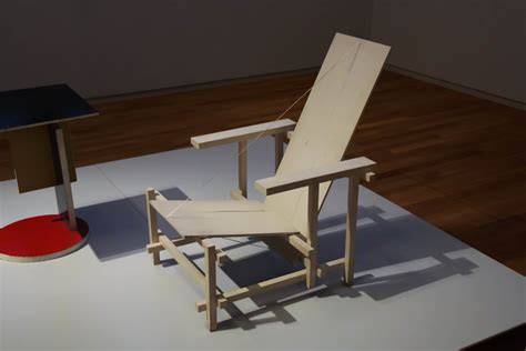 White Rietveld chair | A white chair by Gerrit Rietveld, Dut… | Flickr