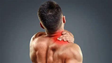 4 Ways To Loosen Tight Trapezius Muscles