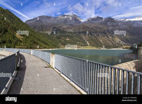 Reservoir In South Tyrol Hi Res Stock Photography And Images Alamy