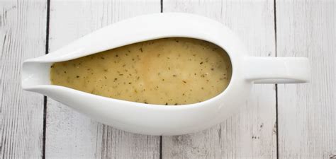 This easy low fodmap gravy is great for thanksgiving, holidays and entertaining. Traditional Low-FODMAP Gravy Recipe; Gluten-free | Recipe ...