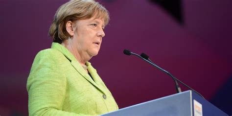 Socialdemokrater Siger Ja Til Merkel Knr