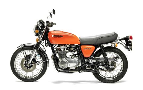 Marcos markoulatos unexpectedly became a fan of 1970s japanese motorcycles, and his 1976 honda cb750f super sport has pride of place. Honda CB550F Super Sport